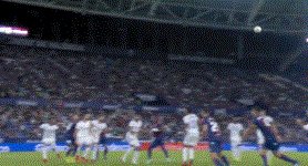 亚博体育app登录-【西甲】维尼修斯2度扳平 贝尔头筹本泽马2传皇马平